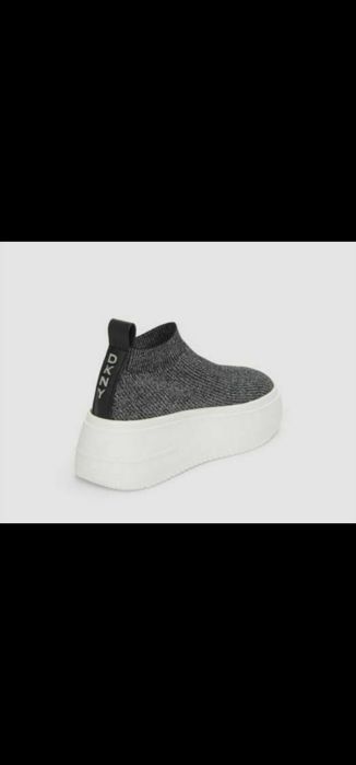 Dkny tenesi slip on 40