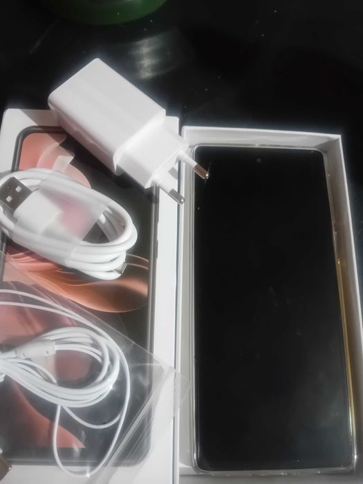 Android S 25 ultra 512 GB RAM 16 GB