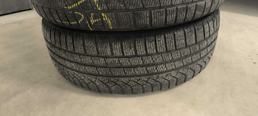 Зимни гуми, Pirelli 235/60/20, Дот 2021г