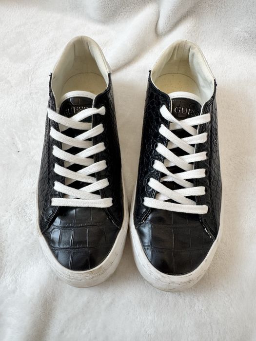 Sneakers Guess negri