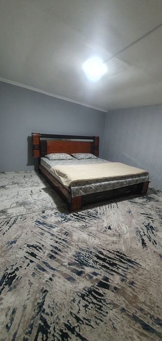 4 xonalik Hostel 250 000 sumdan.