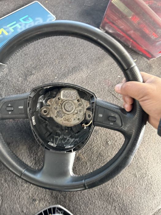 TOP! Волан Audi A5 А4 А6 волан и мулти бутони 8K 4F ном 88 Ауди