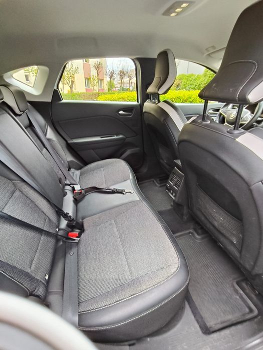Renault Captur 1.3 TCe 140 CP | 2022 | 51.000 km | Full LED | 2 seturi roți | Impecabil