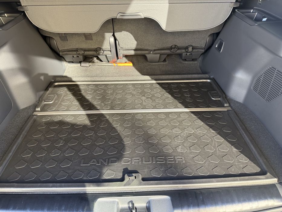 Коврик в багалник Toyota Prado 250