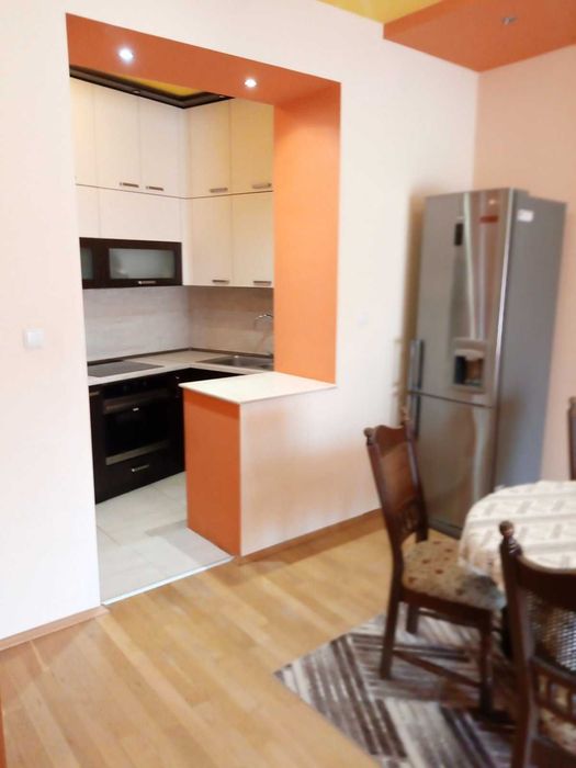 Дава се под наем Двустаен апартамент в Плевен, Идеален център - 48 кв.м за 350 € - Снимка #4