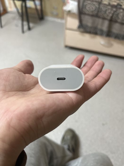 продам оригинальный адаптер apple