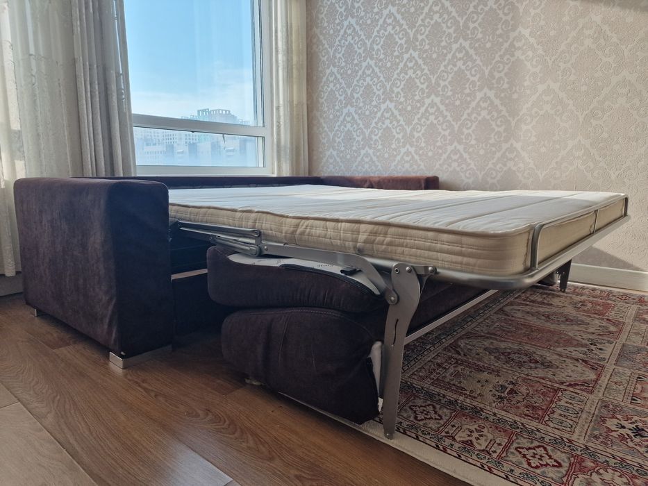 ДИВАН ИТАЛИЯ Раскладной  продам