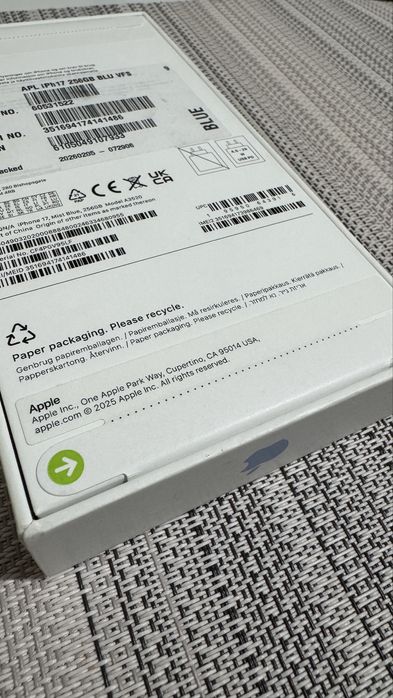 Iphone 17 256Gb blue mist  Sigilat!