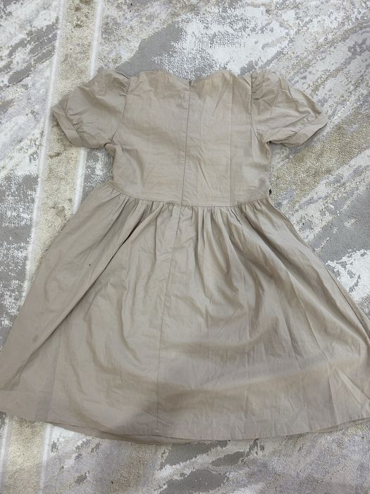 Бежевое платье для девочки