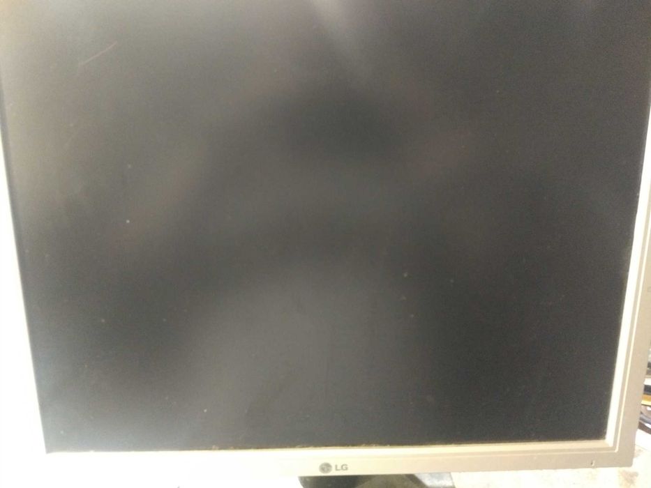 monitor 19 inch impecabil