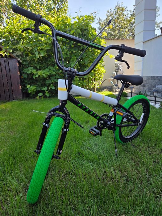 Vând Bicicleta Bmx Avasta