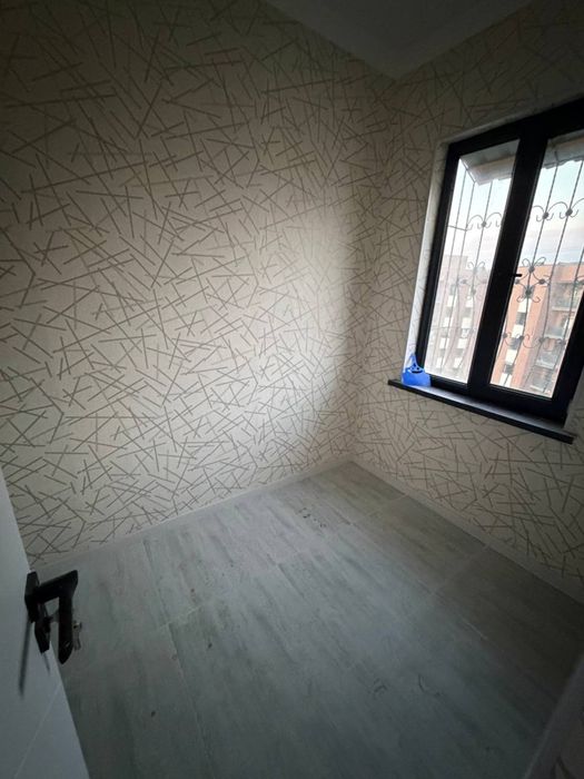 Продаю срочно  квартира 63кв