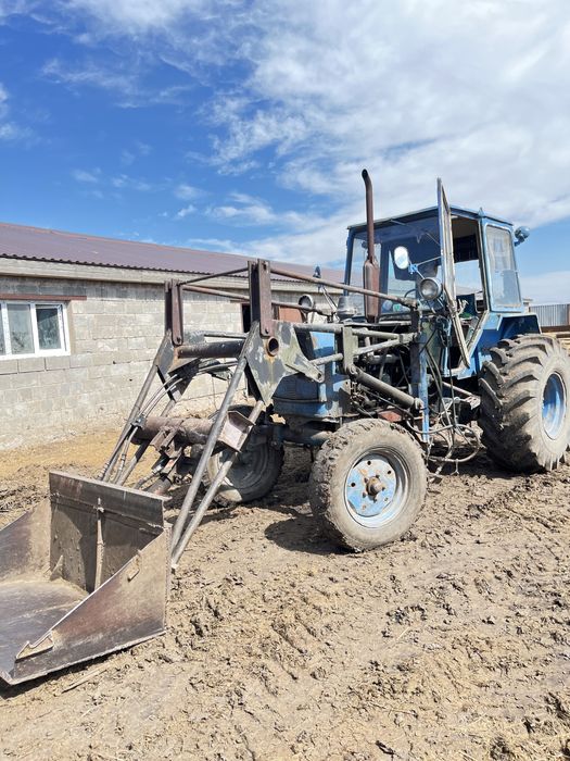 Продам трактор юмз