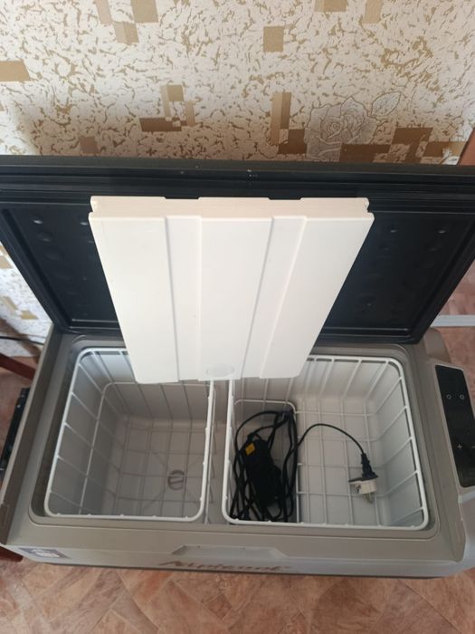 Продам автоходильник 50 л.б/у.12/24/220в.