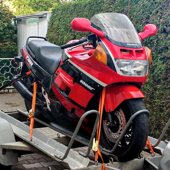 Honda cbr 1000 F sc24