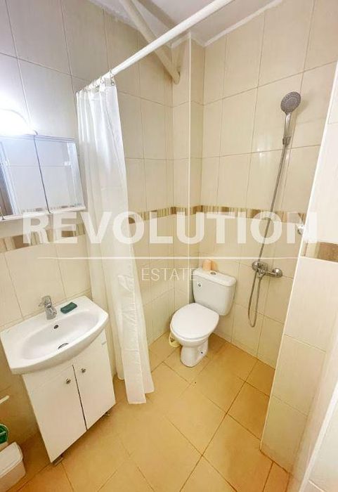 Дава се под наем Двустаен апартамент в Варна, Общината - 57 кв.м за 350 € - Снимка #4