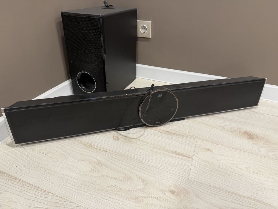 Саундбар LG HLX50W