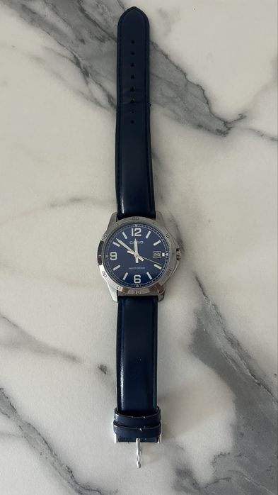 Продам оригинальные часы Casio MTP-VD01-2BV