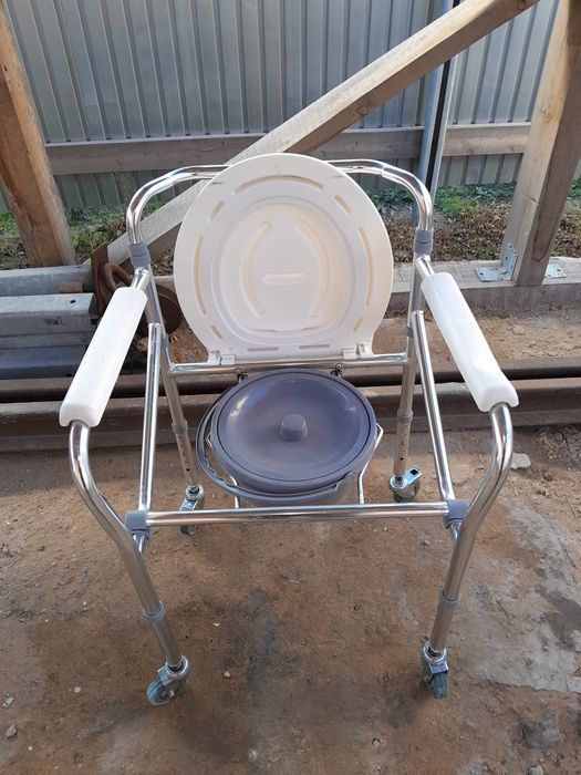 Продам стул туалет