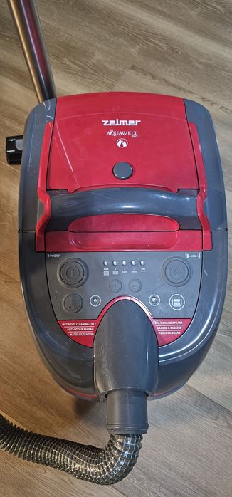 Прахосмукачка и Парочистачка