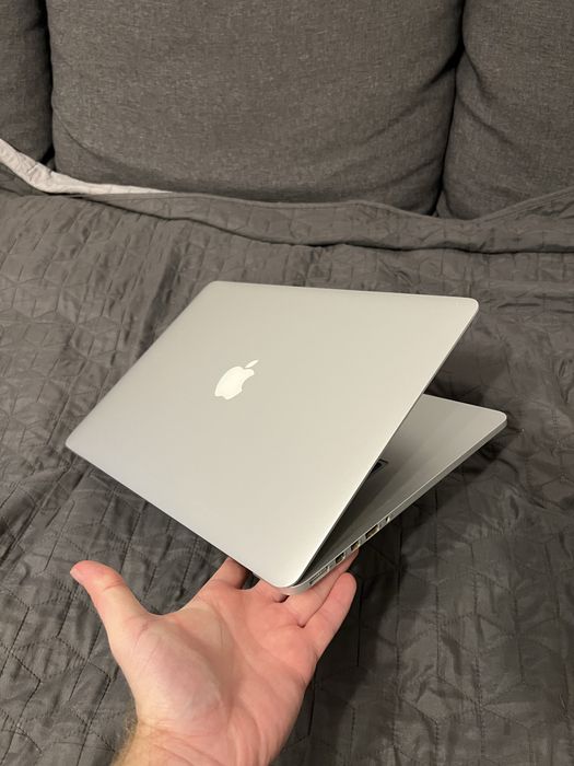 Laptop Macbook Pro 15” defect