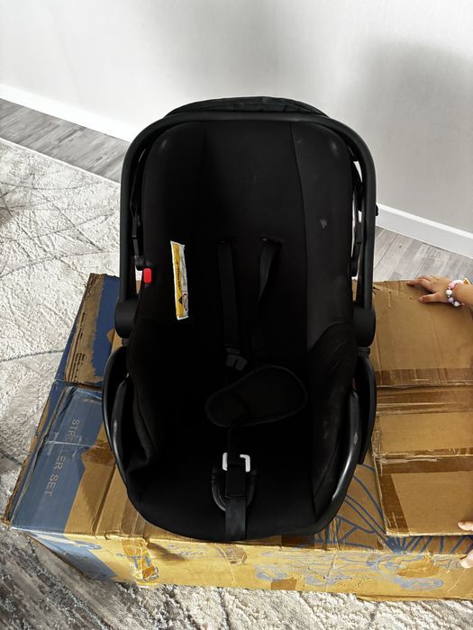 Коляска прогулочная