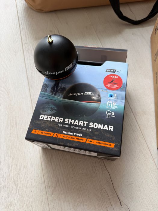 Лодка за захранка с GPS, сонар