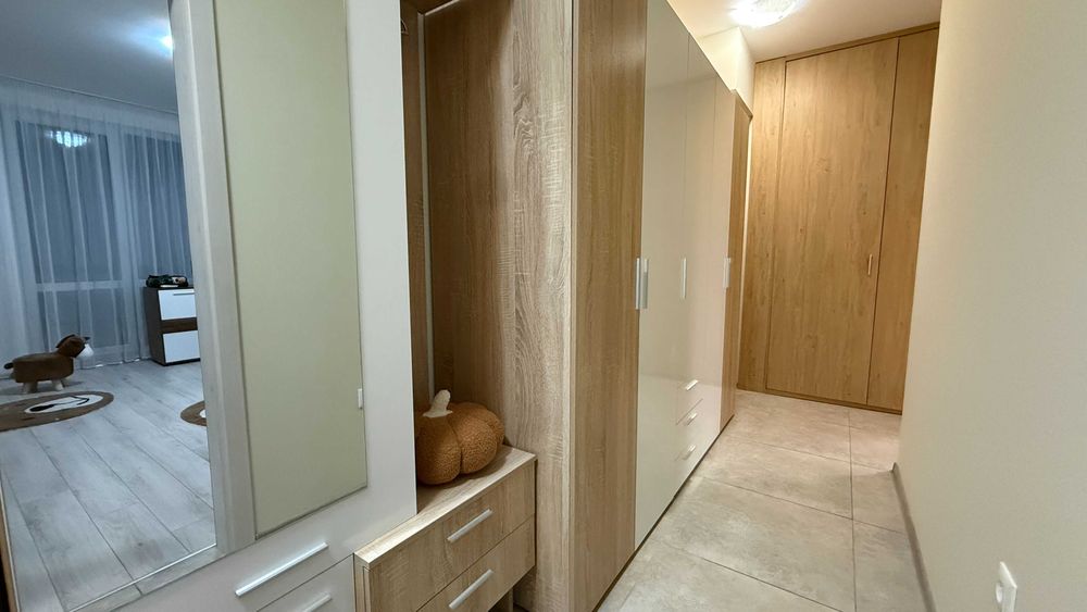 Продава се Тристаен апартамент в Варна, Бриз - 131 кв.м за 1398 €/кв.м - Снимка #19