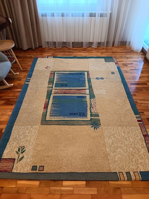 Килим в много добро състояние