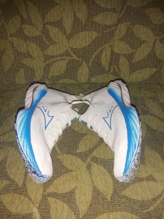 Дамски маратонки Mezuno Wave neo wind