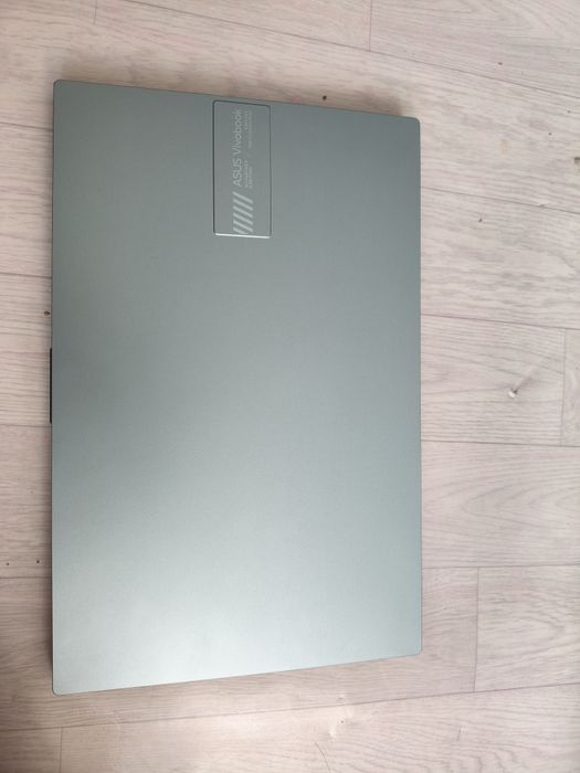 Продам ASUS Vivobook 15