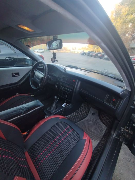 Ауди Б4 1995 год