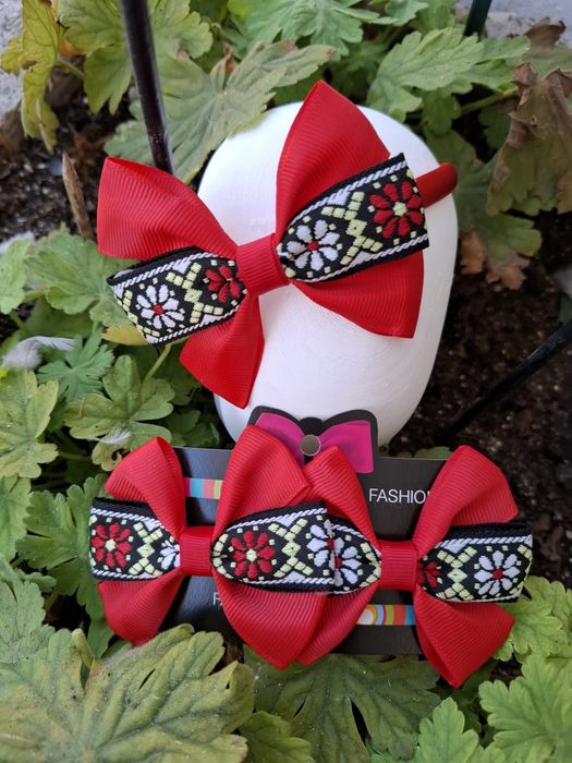 Аксесоари за коса с български шевици