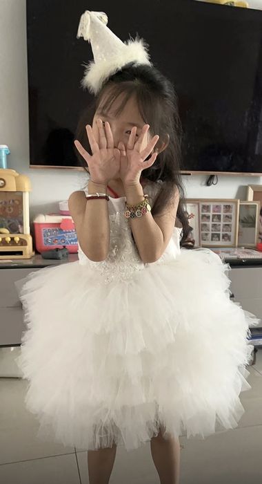 Платье белое на 2-3г. Размер 100см