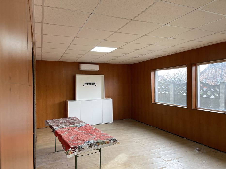 Inchiriez Spatiu in Padureni (Timis)