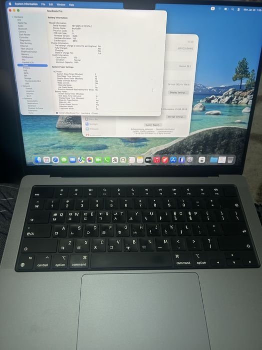 Macbook pro m2pro 14inch karobka dok