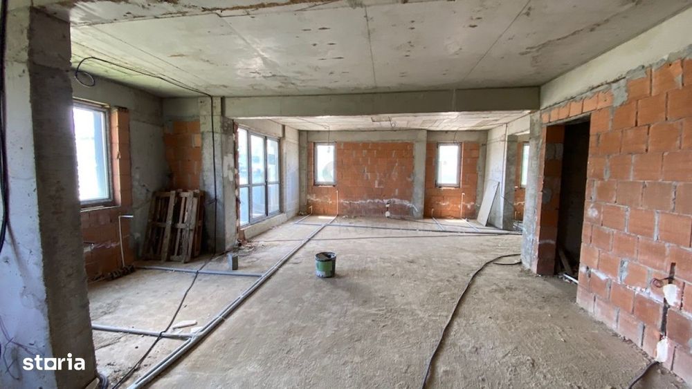 Spatiu comercial la rosu - Ilie Petre-Chiajna