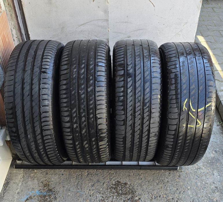 Vand roți complete originale volvo R design 235/45/18