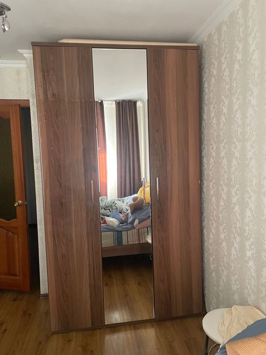 Продам гарнитур спальный