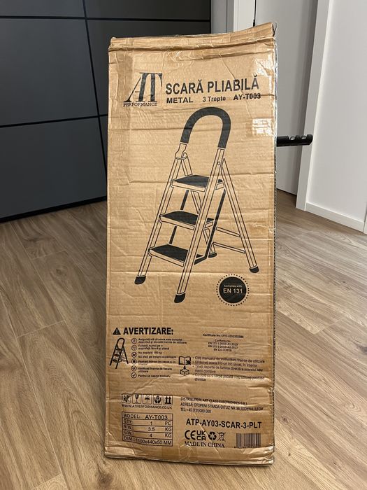 Scara pliabila metalica 3 trepte