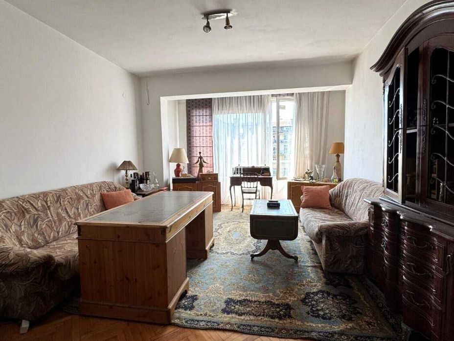 Продава се Двустаен апартамент в София, Център - 58 кв.м за 2770 €/кв.м - Снимка #1