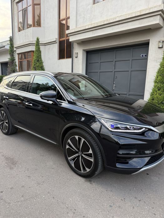 BYD TANG dual motor eng full pozisiya srochno sotiladi