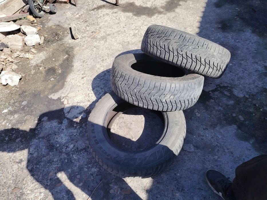 Продам покрышки на р 15