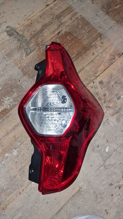 Vând stopuri triple Dacia Lodgy  Dokker Renault megane diferite modele