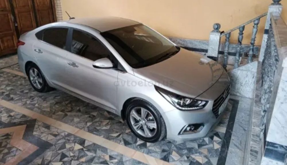 Hyundai Accent +5 full 2020 yil obmen na Hyundai Tucson