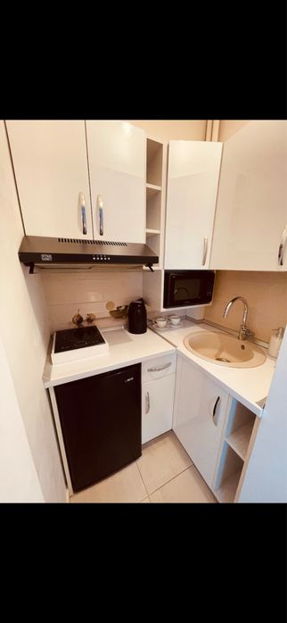 Garsoniera Universitate Metrou