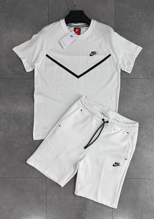 Промо комплекти Nike T-Shirts & Nike Shorts Unisex