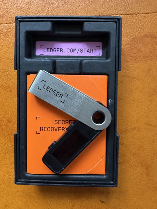 Vand ledger nano S plus