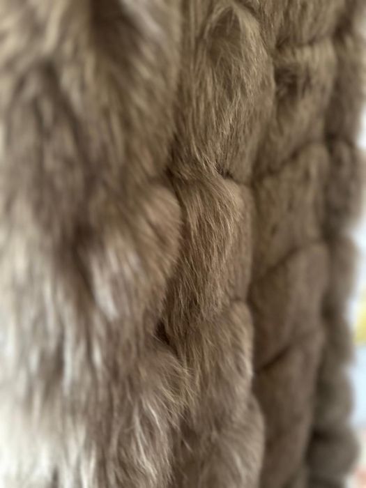 Продам песцовый желет