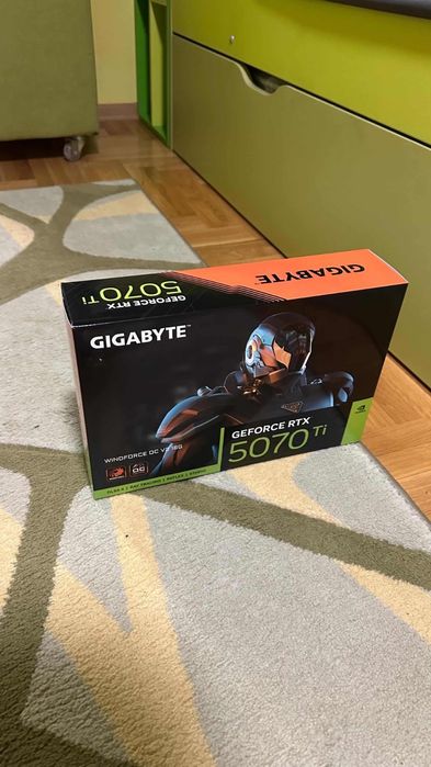 Видео  карта геймърска    оригинална    за  компютър.   Графична ка